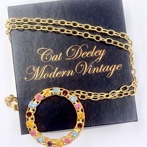CAT DEELEY MODERN VINTAGE NECKLACE GOLD TONE RHINESTONE CIRCLE PENDANT